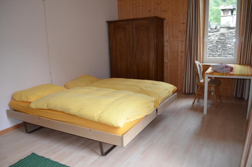 Hotel Garni Maggia Giumaglio Habitación foto